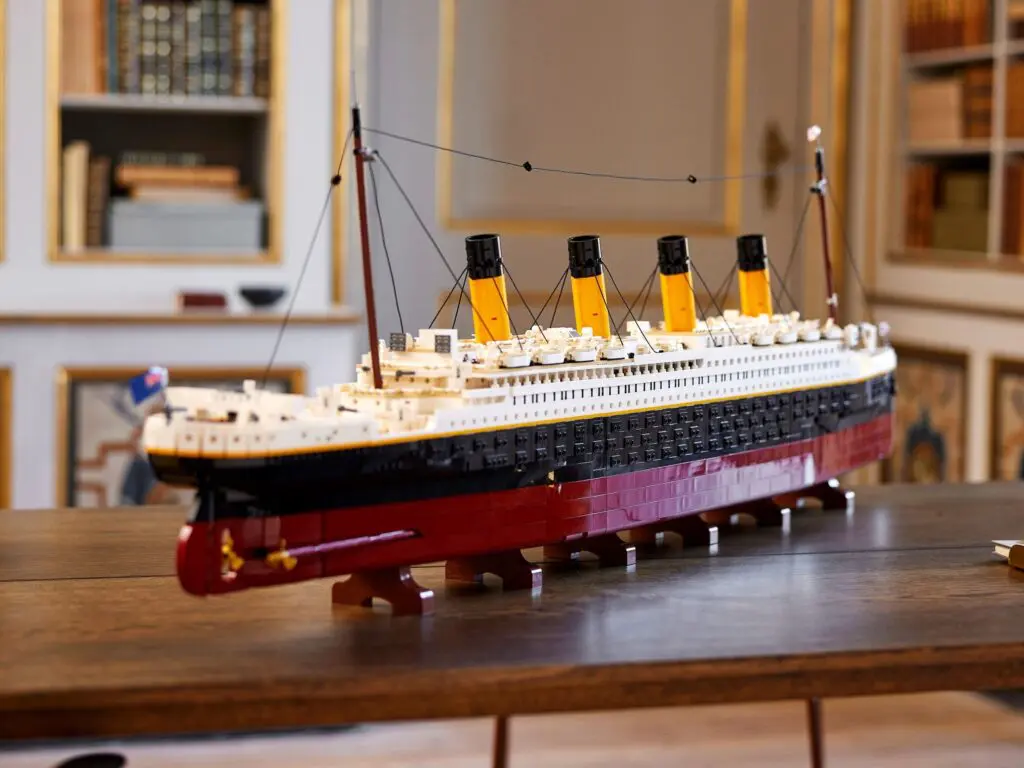Lego Titanic model on a wooden table