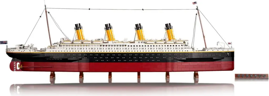 Titanic ship model side view
