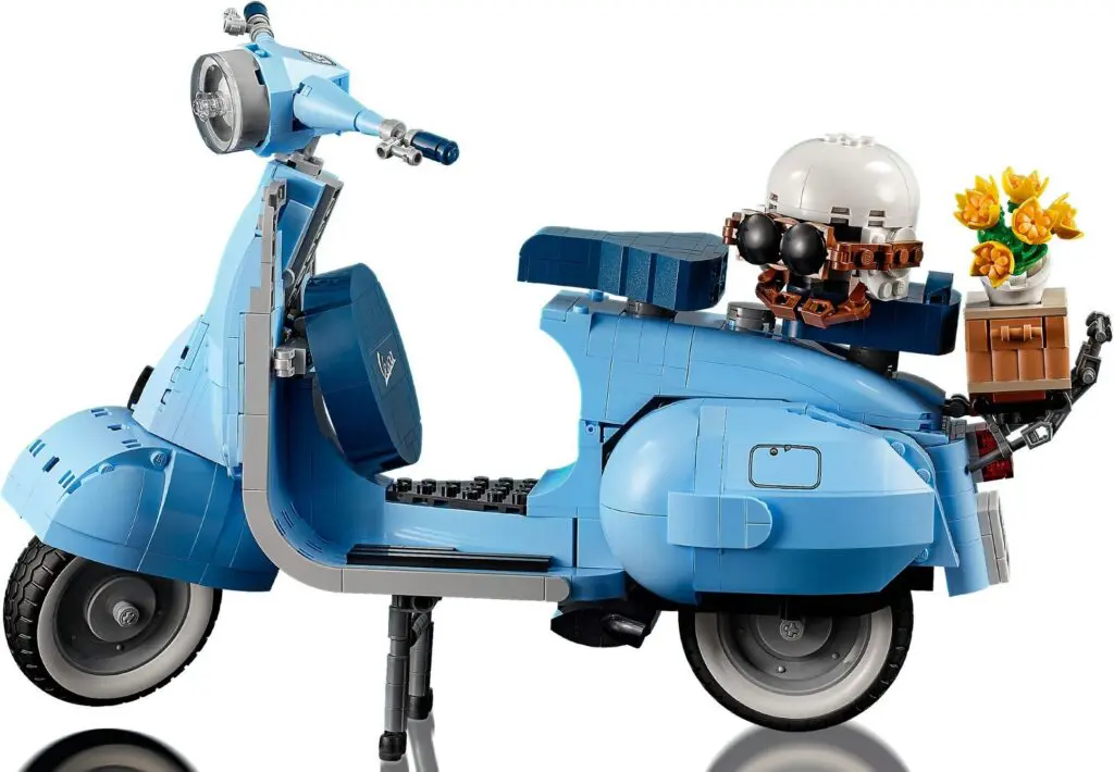 Miniature scooter with accessories attached