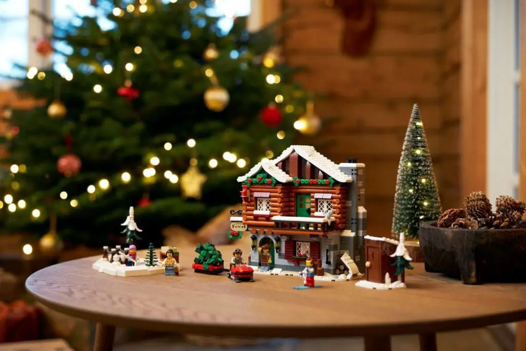 Lego winter scene with Christmas tree