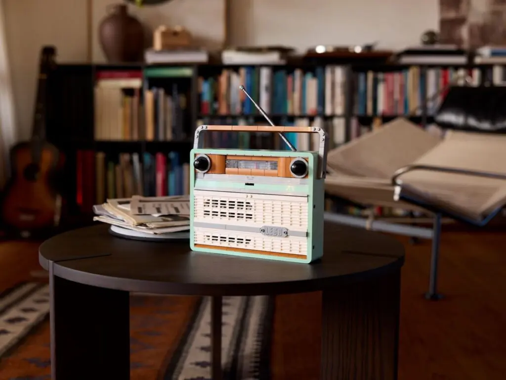 Vintage radio on a round table