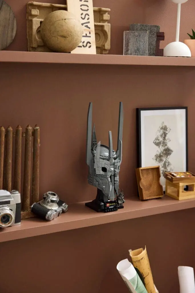Decorative shelf with various items