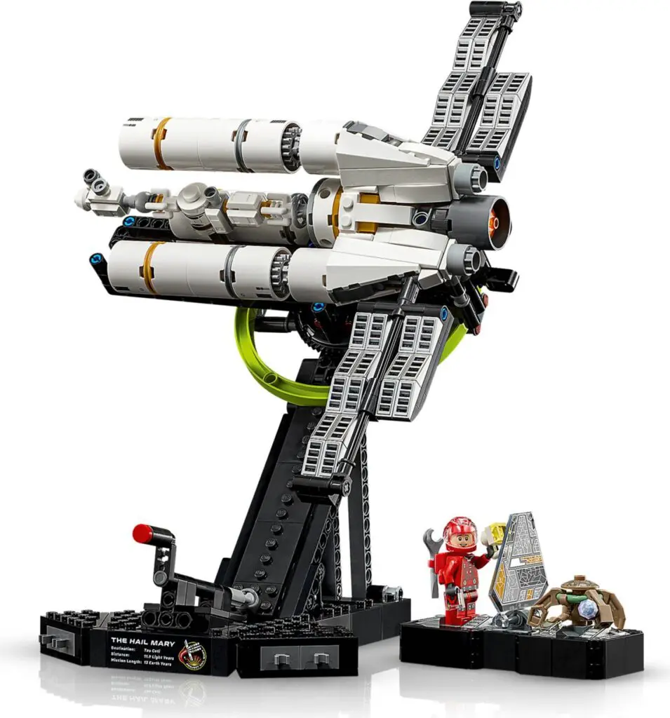 LEGO rocket and astronaut display set