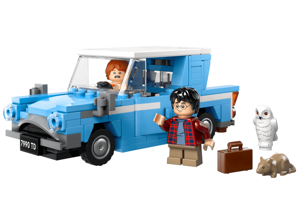 Toy car set with accessories