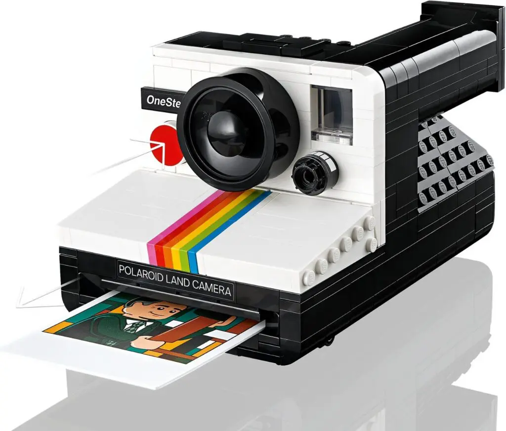 LEGO set depicting vintage instant camera