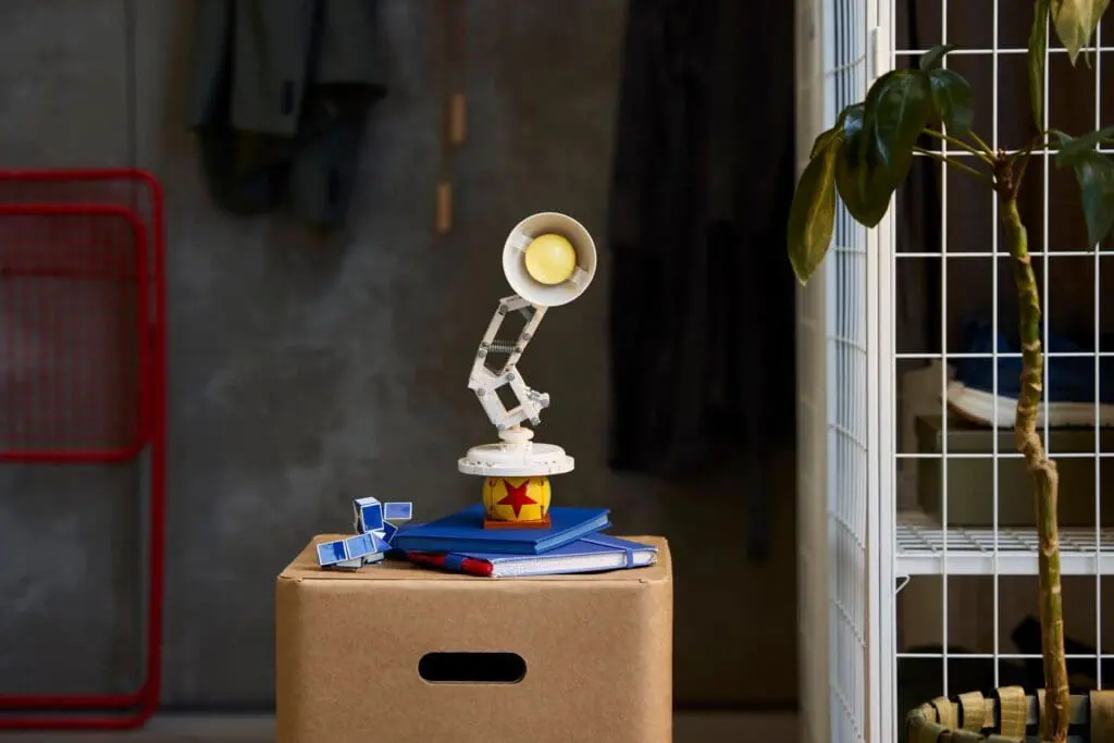 Toy lamp on cardboard box display