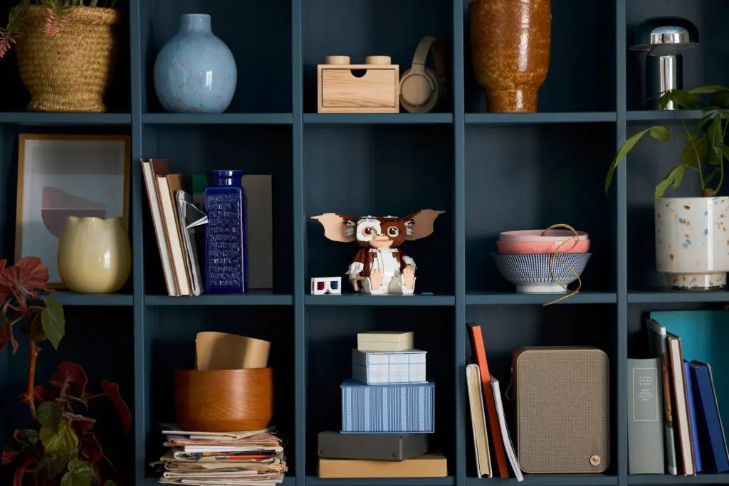 Bookshelf with various decorative items