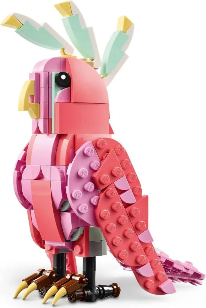 Detailed LEGO parrot toy figure