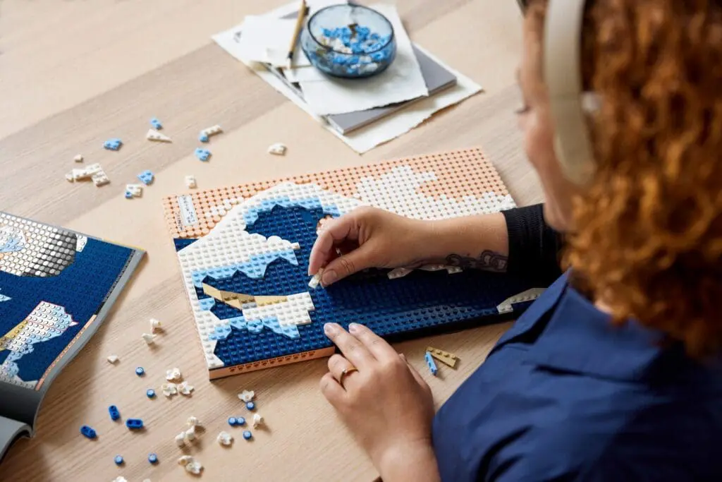 Building a mosaic art piece