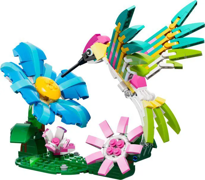 LEGO set with bird and flowers