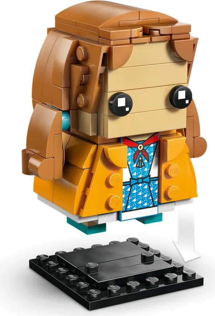 Brick model in yellow and blue attire