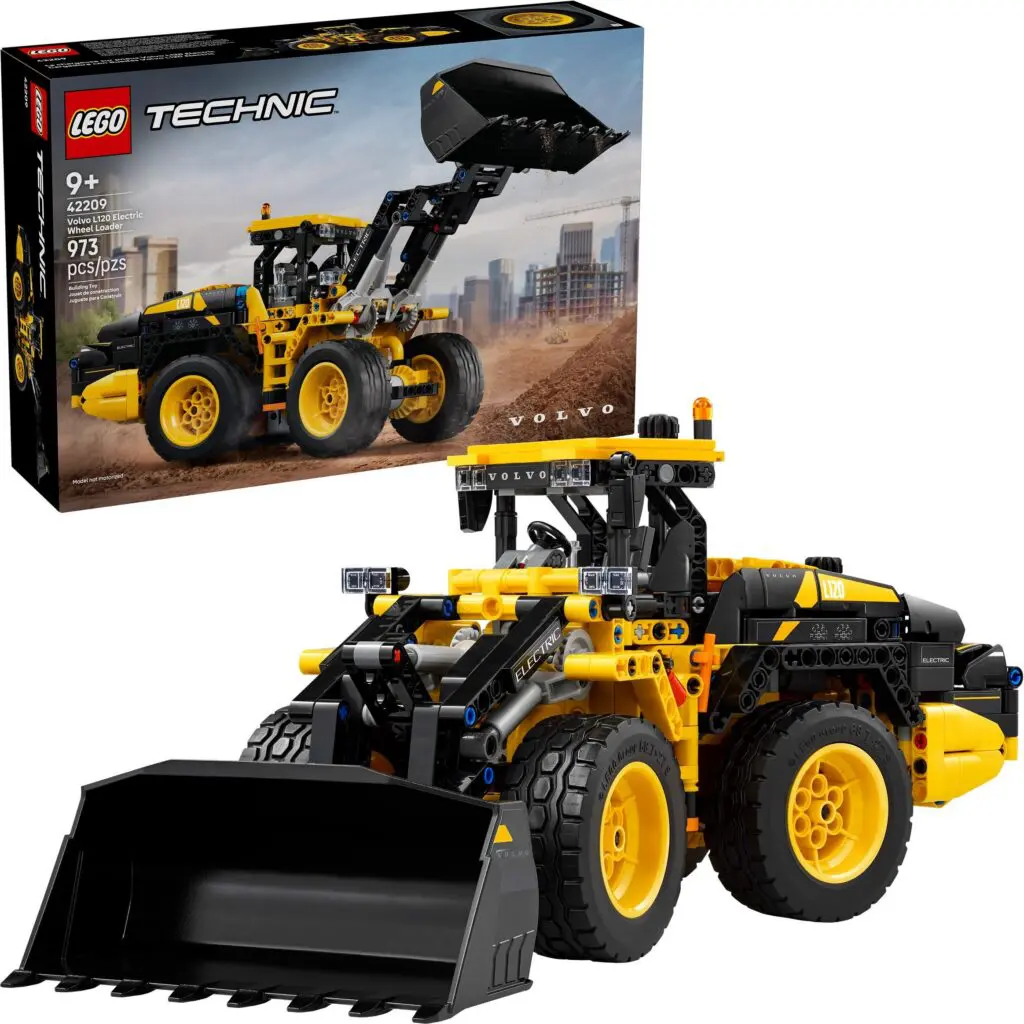 LEGO Technic Volvo L120 Electric Wheel Loader - view 3