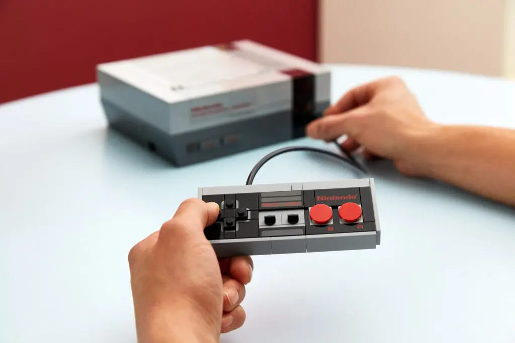 Classic gaming console and controller
