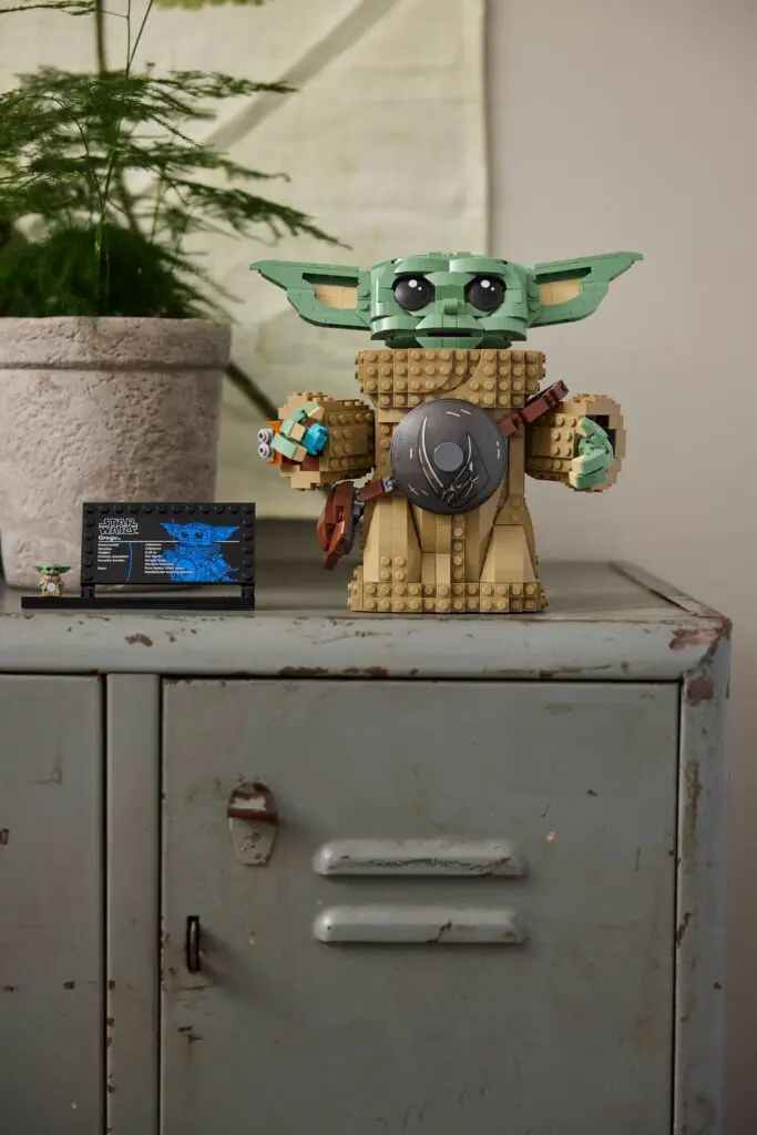 Star Wars Lego figure display