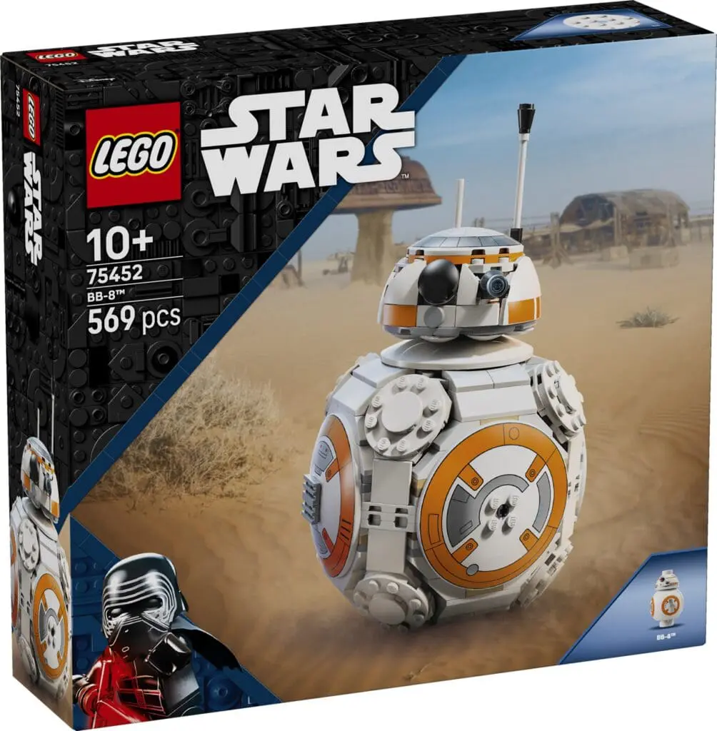 BB-8 LEGO set in desert scene