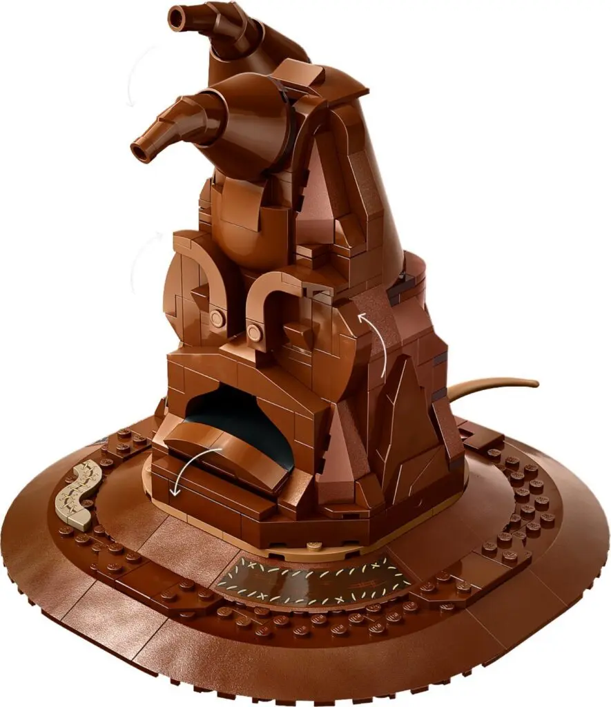 Detailed LEGO wizard hat construction