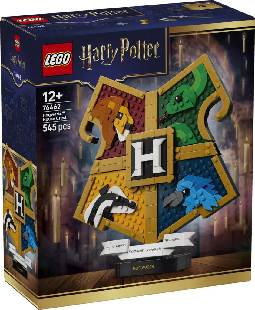 Hogwarts crest LEGO set box