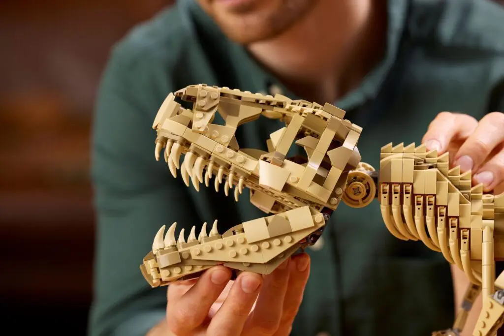 LEGO dinosaur model with detailed teeth