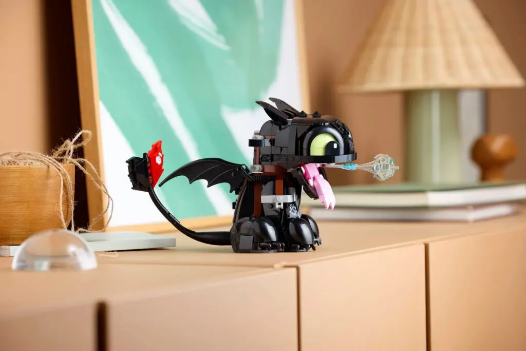 LEGO Icons How to Train Your Dragon: Toothless - view 6