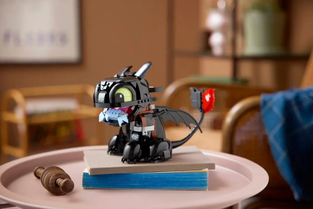 LEGO Icons How to Train Your Dragon: Toothless - view 8