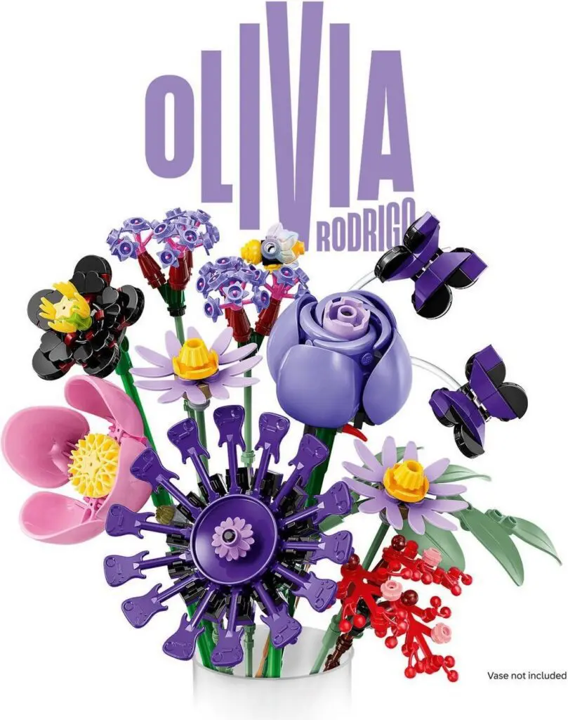 LEGO Botanicals Olivia Rodrigo's Flower Bouquet - view 9