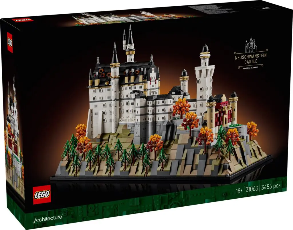 LEGO Architecture Neuschwanstein Castle - view 3