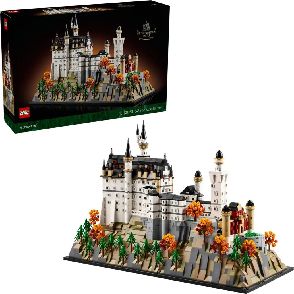 LEGO Architecture Neuschwanstein Castle - view 5