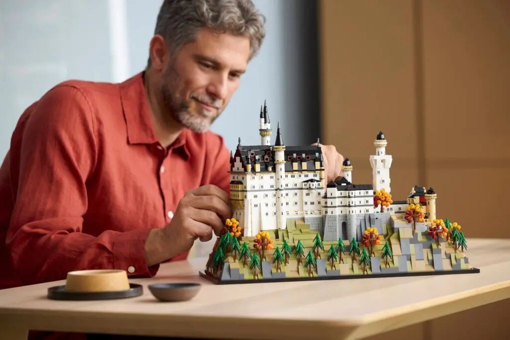LEGO Architecture Neuschwanstein Castle - view 8