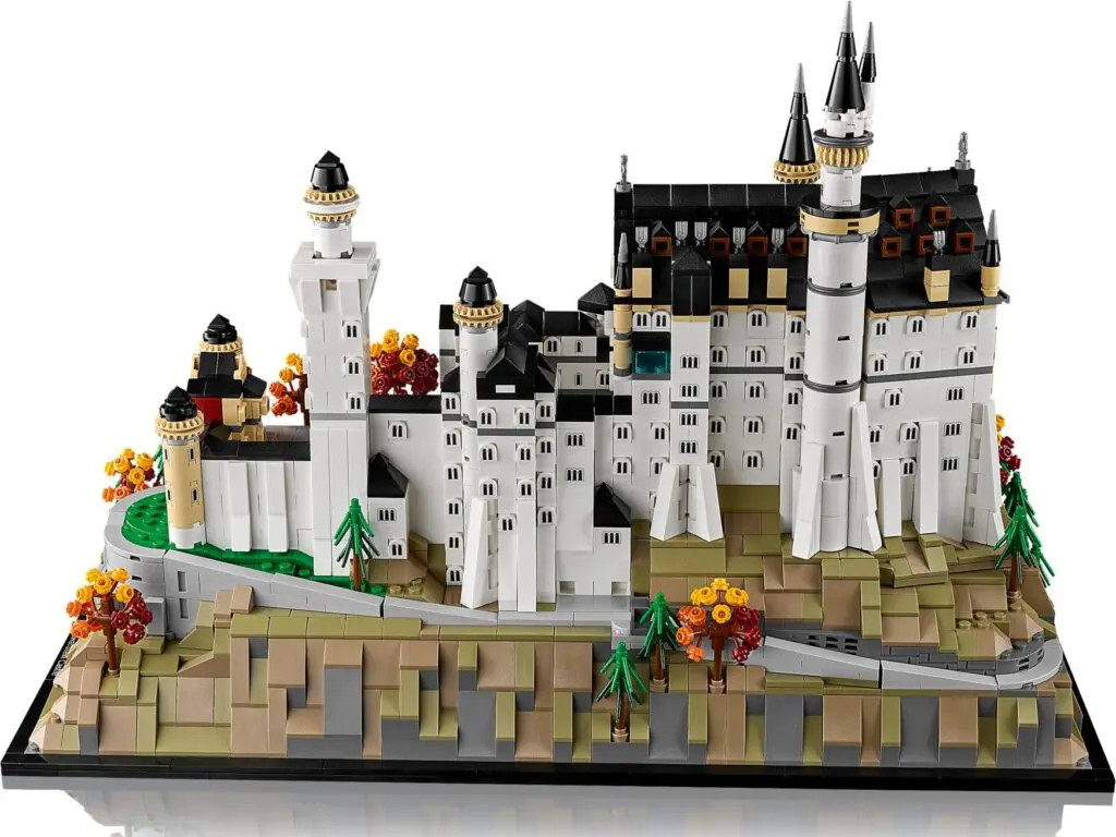 LEGO Architecture Neuschwanstein Castle - view 15