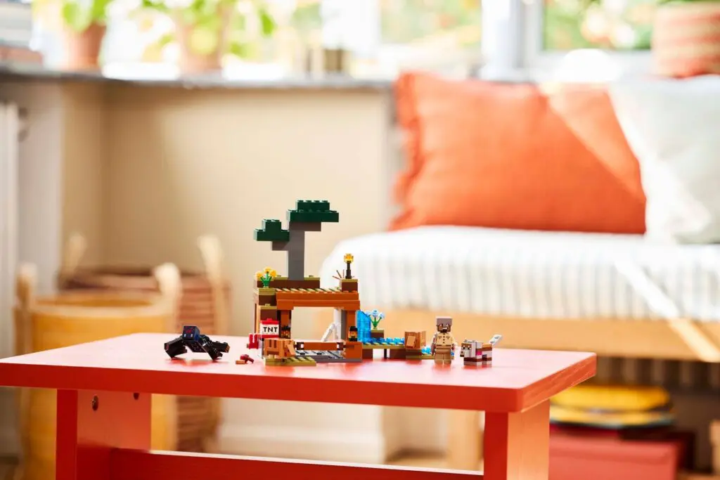 LEGO Minecraft The Armadillo Mine Expedition - view 6