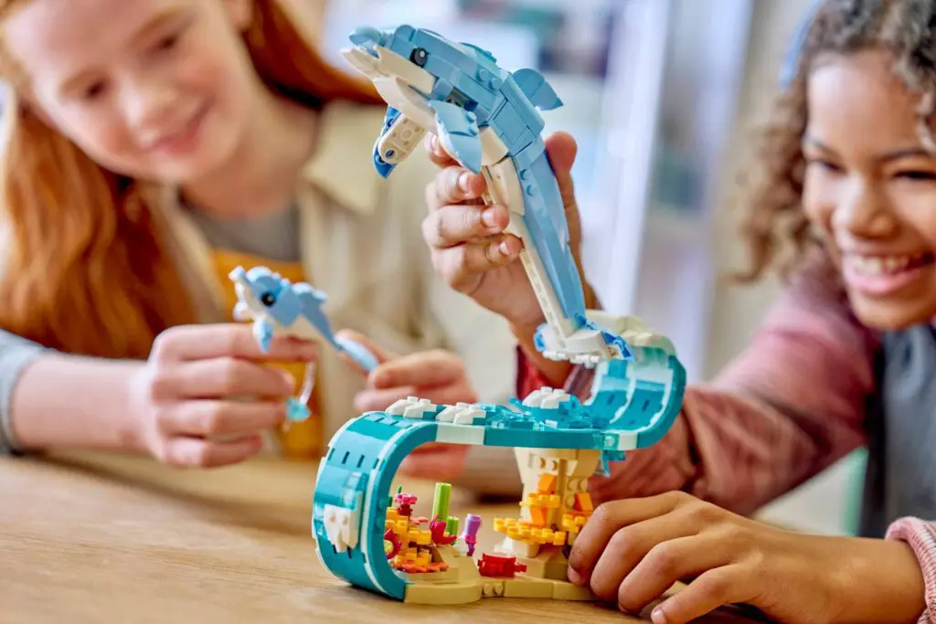 LEGO Creator Beautiful Dolphins - view 5