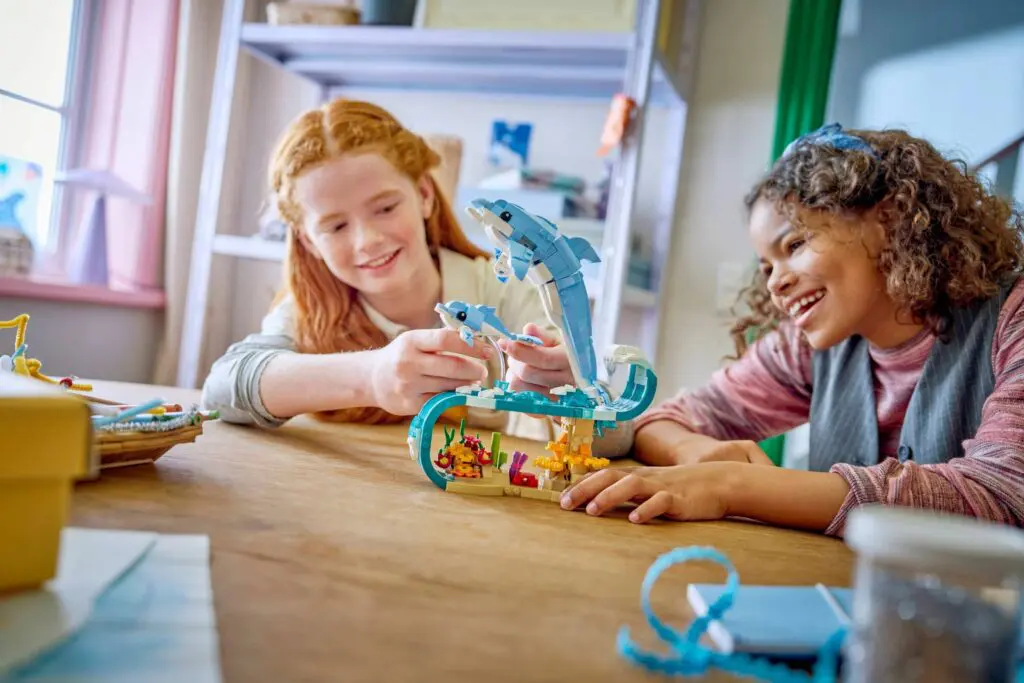 LEGO Creator Beautiful Dolphins - view 6