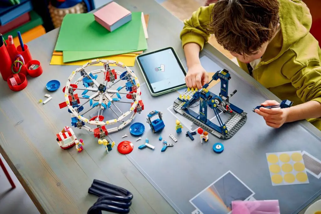 LEGO Creator Iconic Ferris Wheel - view 5