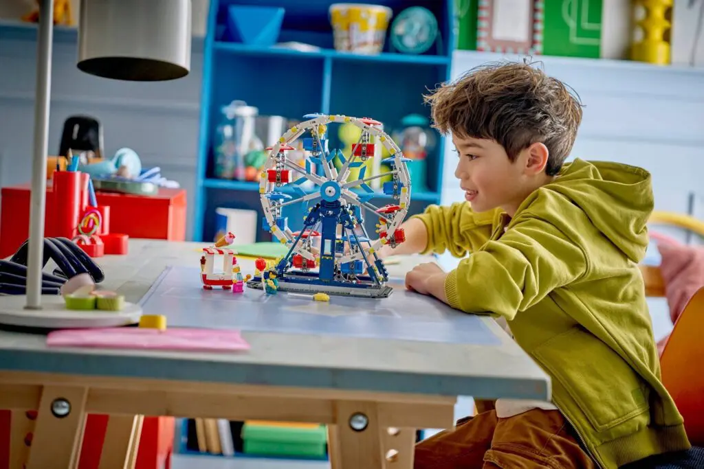 LEGO Creator Iconic Ferris Wheel - view 6