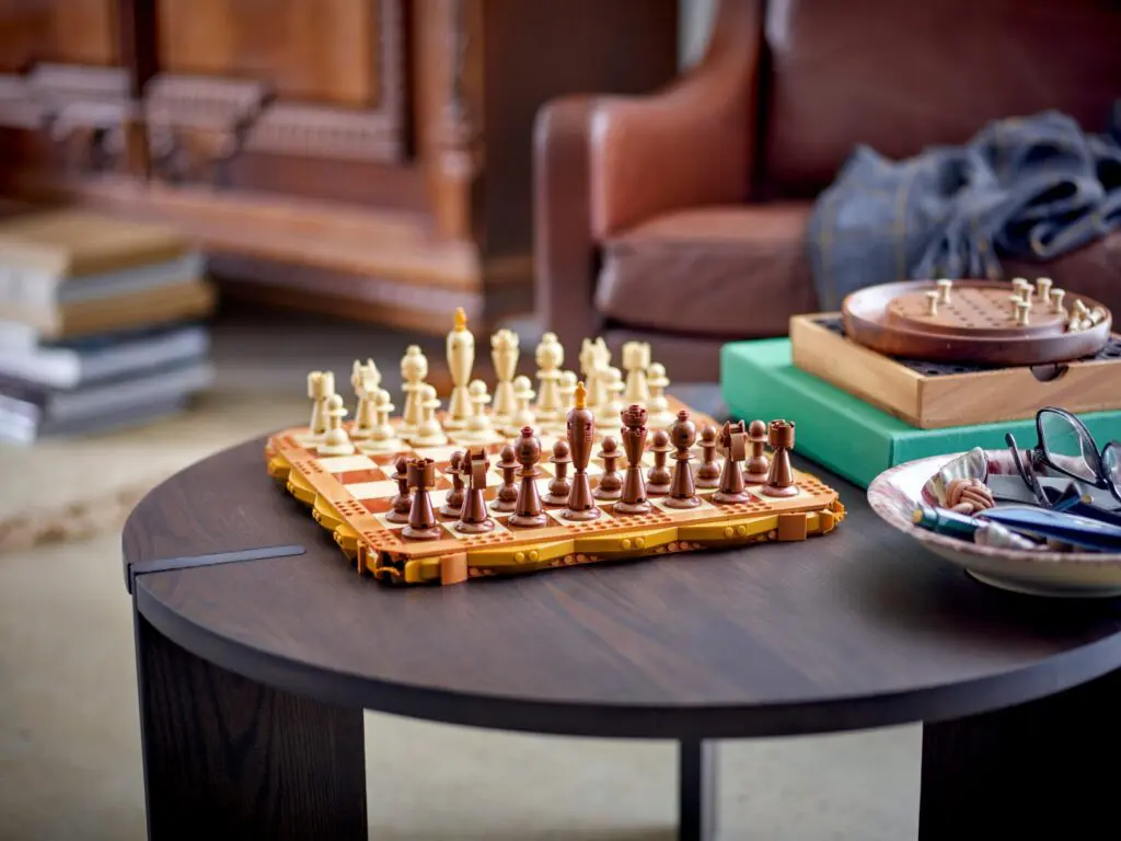 LEGO Miscellaneous Traditional Chess Set - view 4