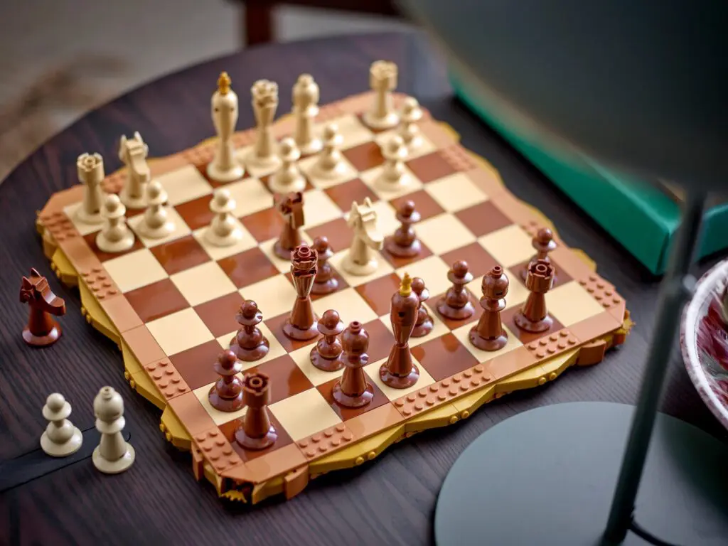 LEGO Miscellaneous Traditional Chess Set - view 5