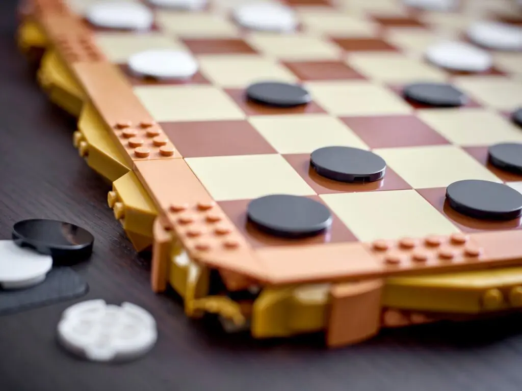 LEGO Miscellaneous Traditional Chess Set - view 7
