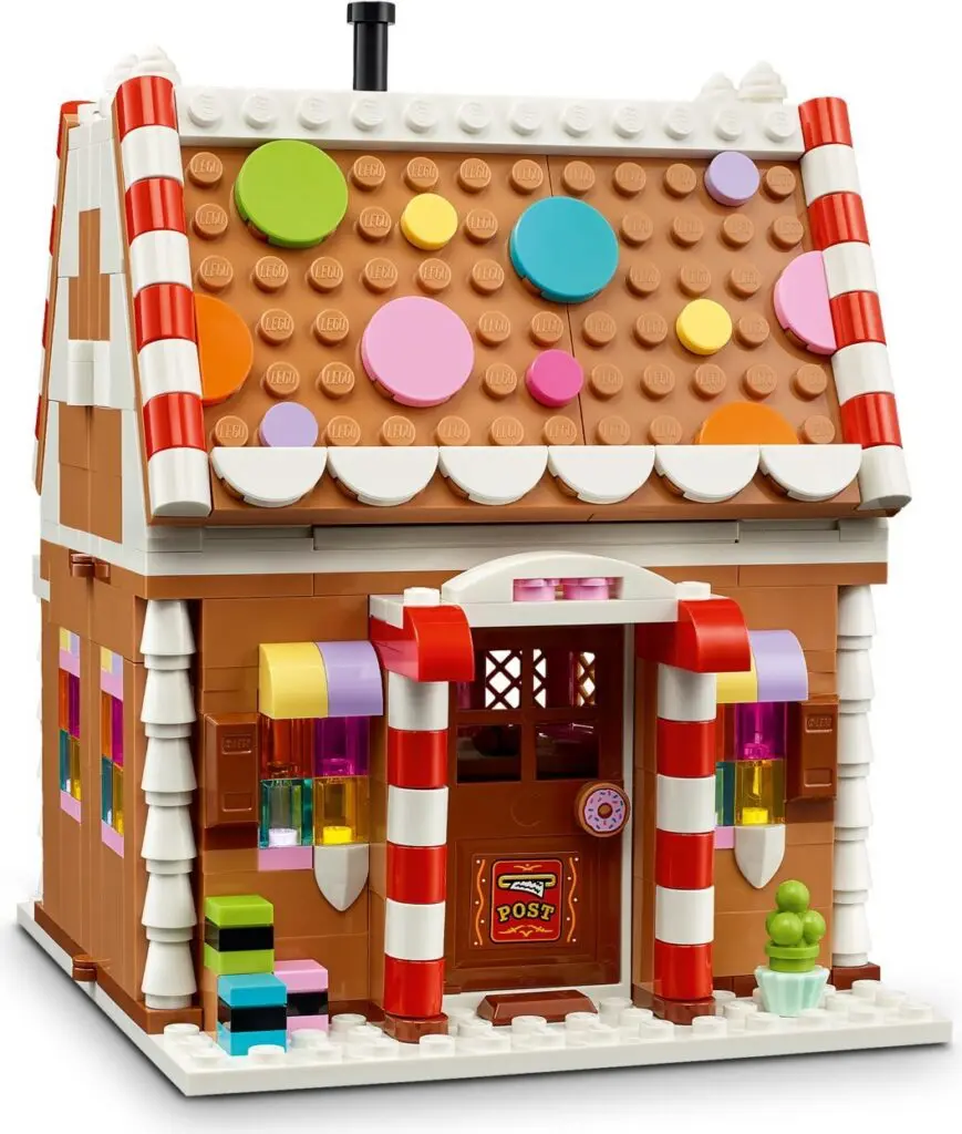 LEGO Seasonal Festive Gingerbread House - view 8