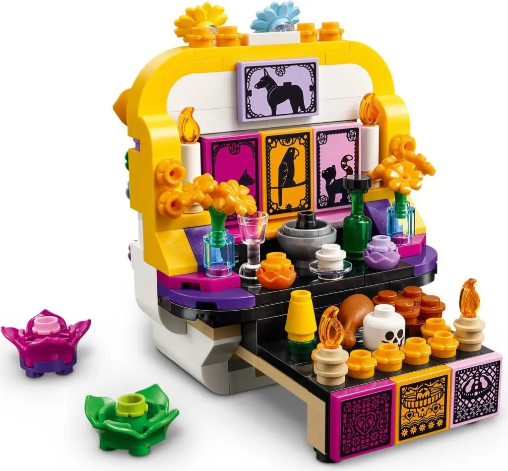 LEGO Seasonal Altar of the Dead - view 7
