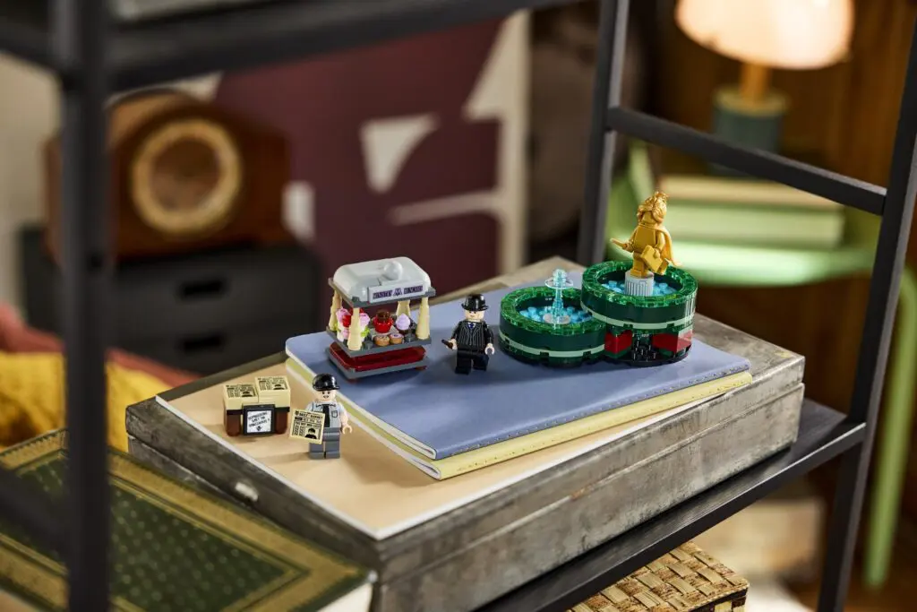 LEGO Harry Potter Ministry Munchies & The Daily Prophet Stands - view 5