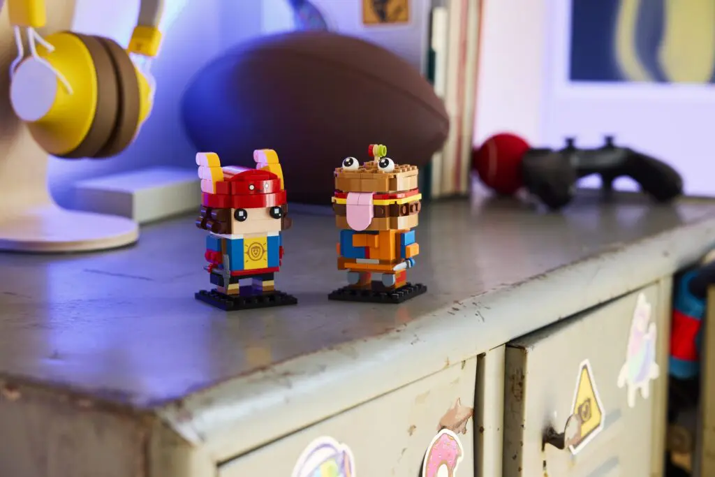 LEGO BrickHeadz Beef Boss & Skye - view 6