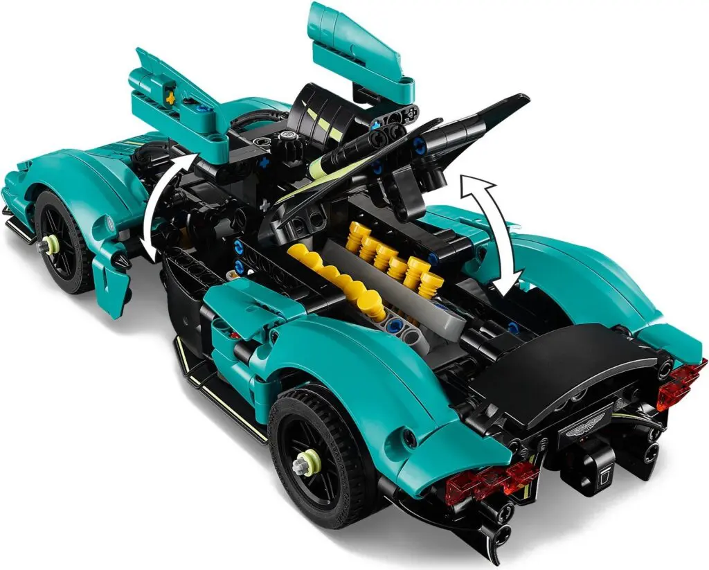 LEGO Technic Aston Martin Valkyrie - view 10