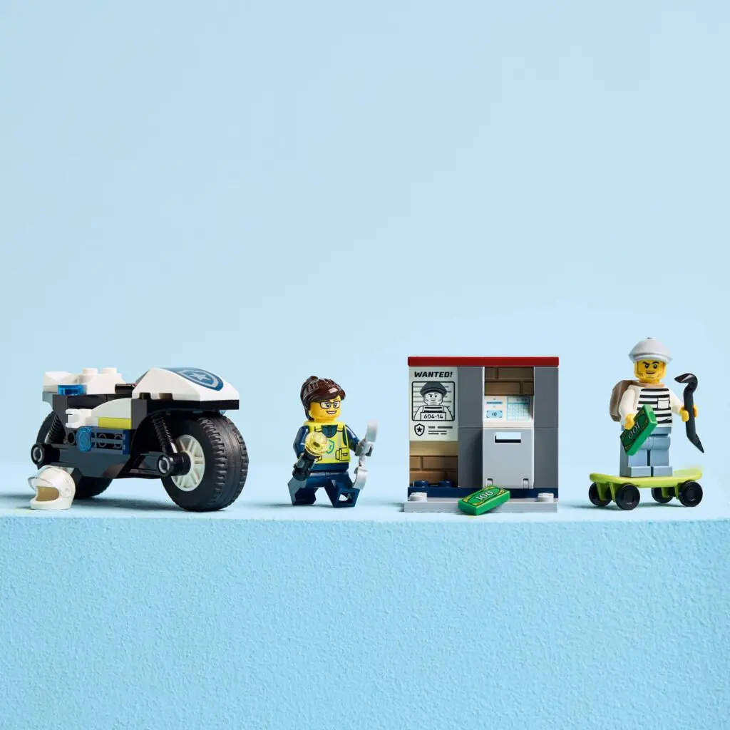 LEGO City Police Motorcycle - view 6