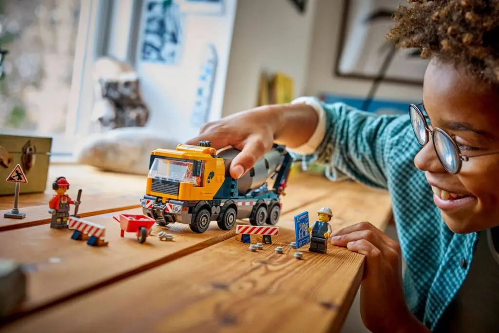 LEGO City Cement Mixer - view 6