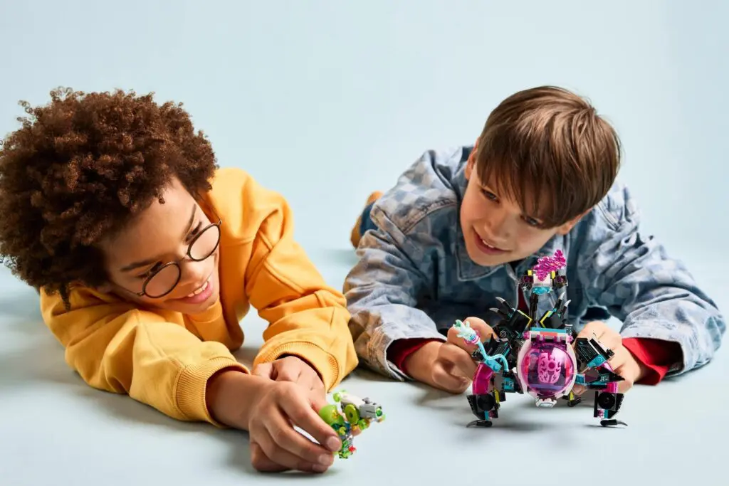 LEGO Dreamzzz Mateo vs. Cyber Brain Mech - view 6