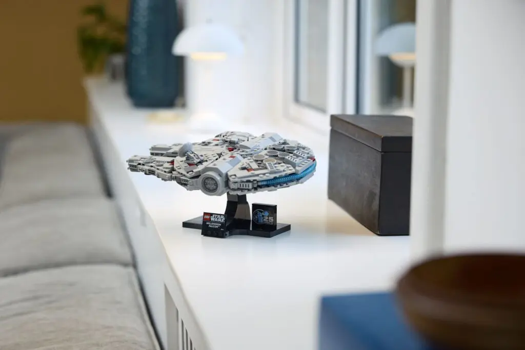 LEGO Star Wars Millennium Falcon - view 8