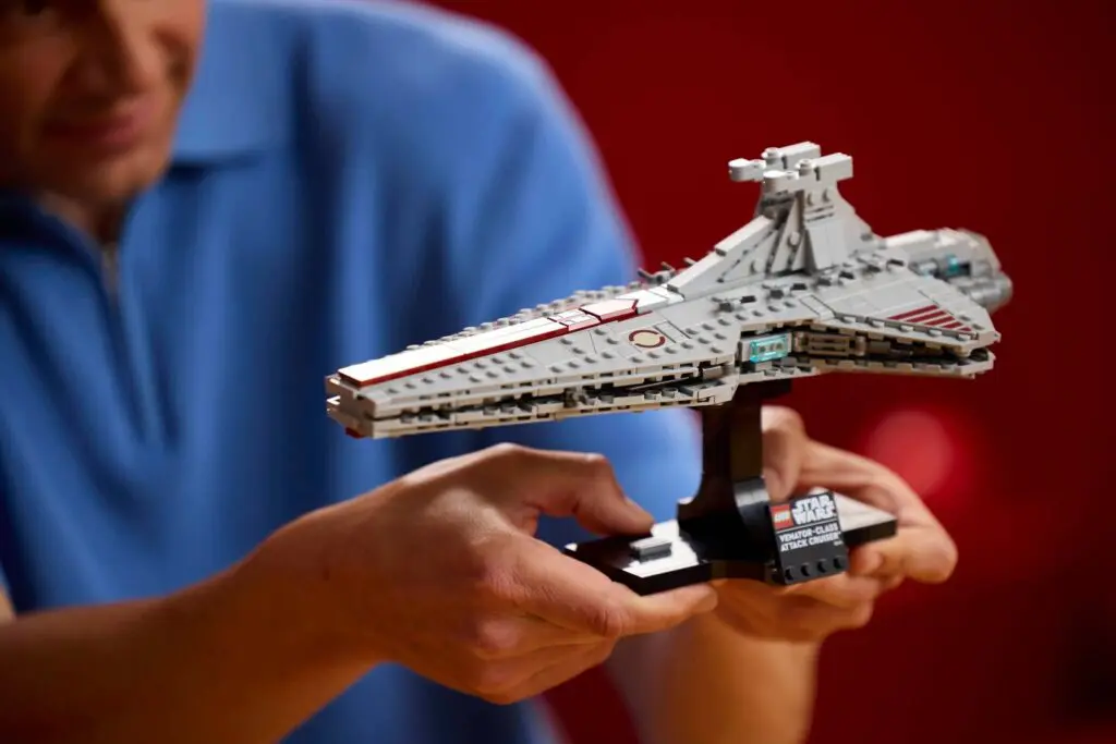 LEGO Star Wars Venator-class Attack Cruiser - view 7
