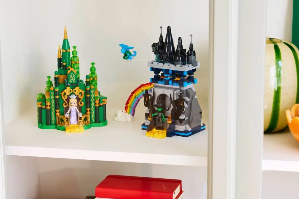 LEGO Wicked Emerald City & Kiamo Ko Castle - view 6