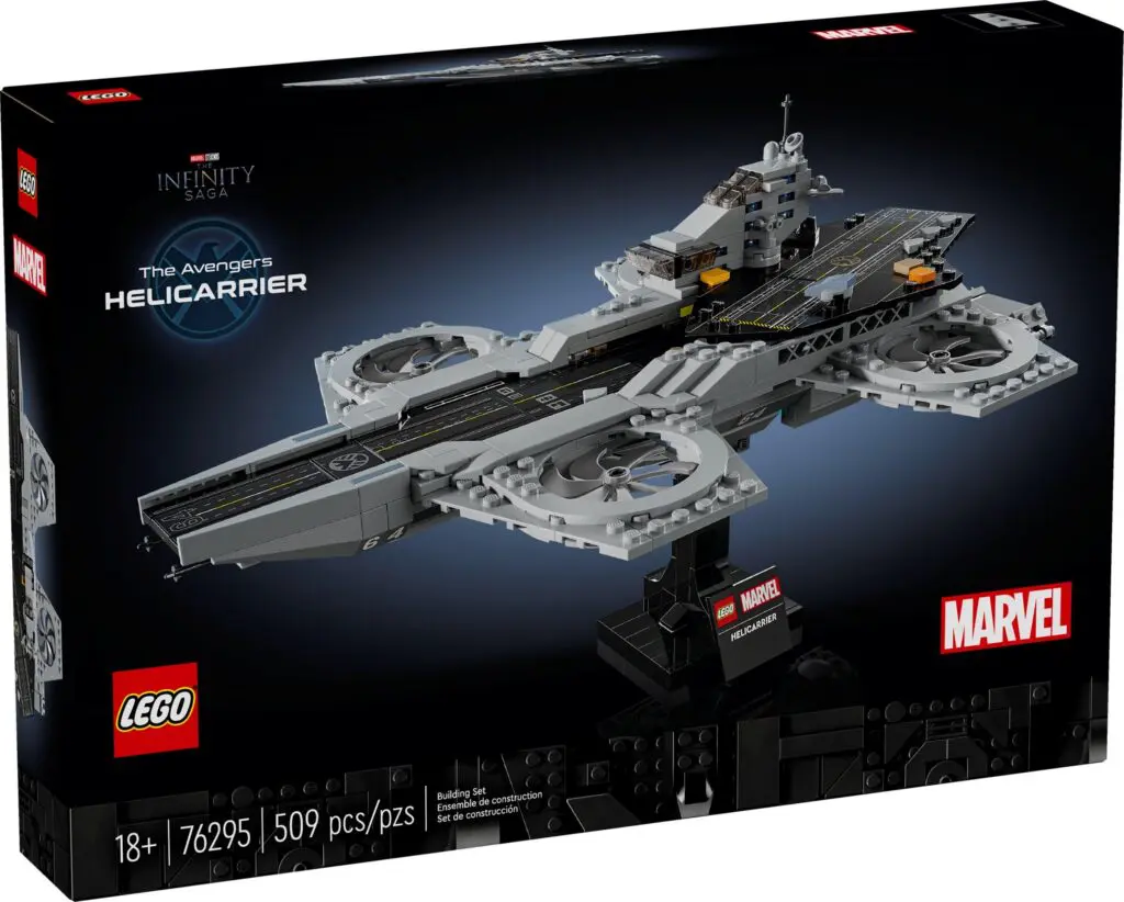 LEGO Marvel Super Heroes The Avengers Helicarrier - view 2