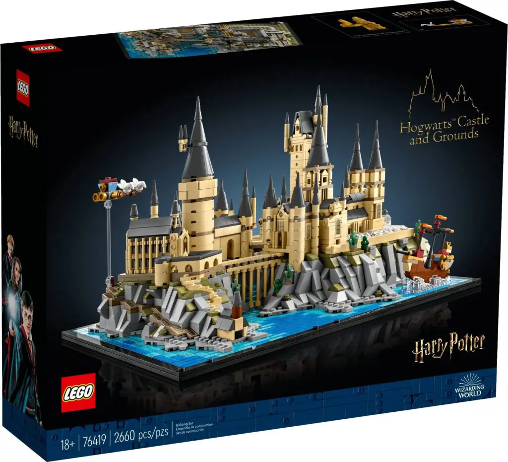 LEGO Harry Potter Hogwarts Castle and Grounds - view 2